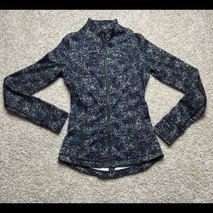 Lululemon Forme Jacket (Cuffins)